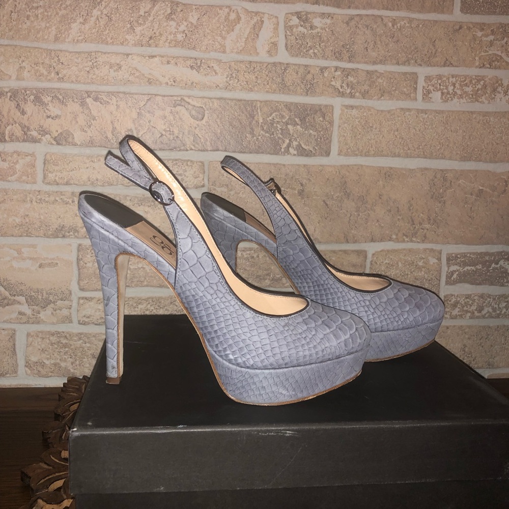 Sling back Pumps